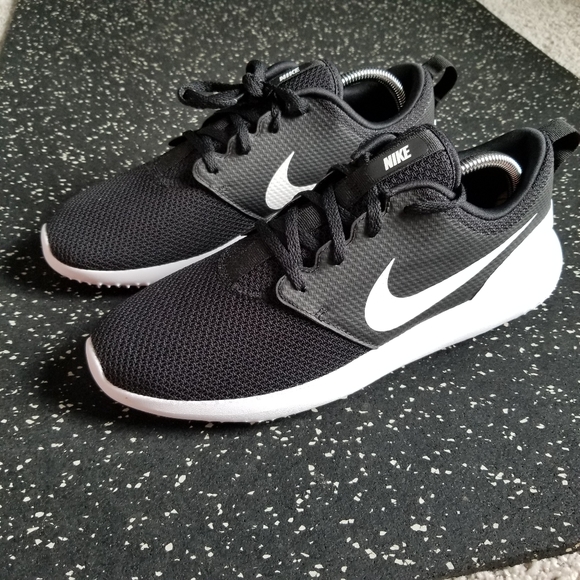 nike roshe spikeless golf shoes